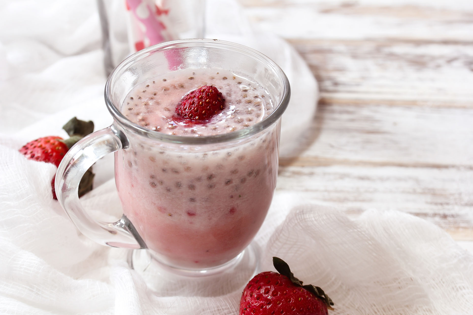 Strawberry Chia Smoothie Recipe